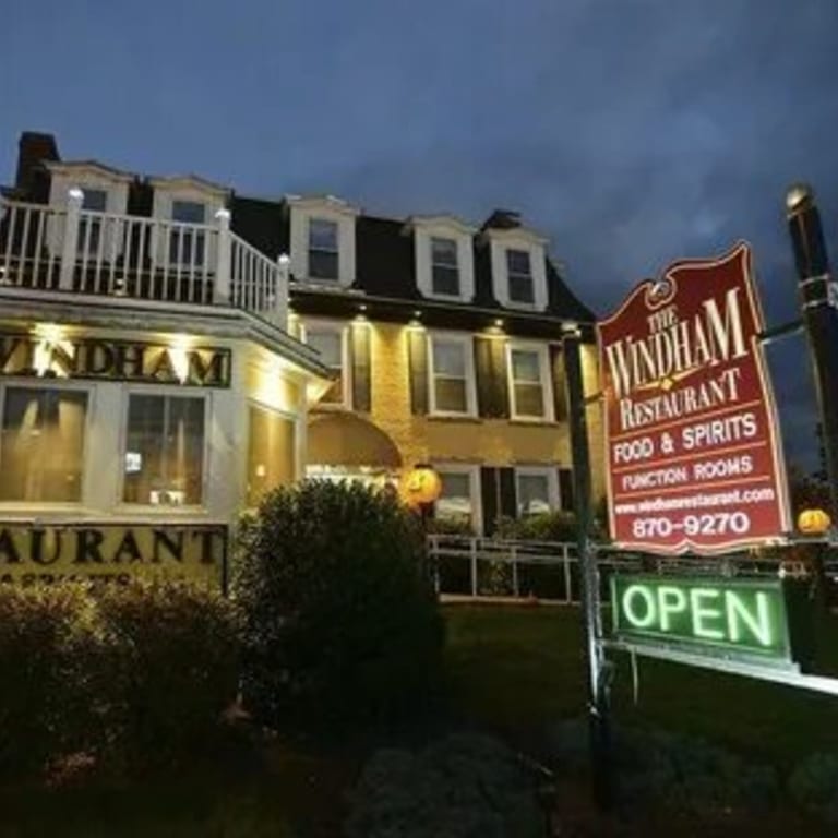 Why Guests Choose The Windham Restaurant