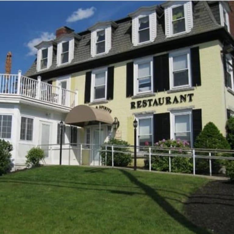The Perfect Place for Steak Dinner in Windham NH