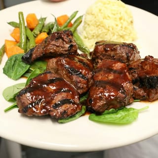 Family - Sirloin Steak Tips with Rice and Vegetables